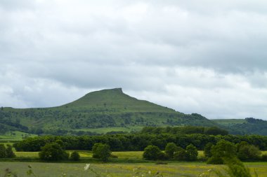 Roseberry topping clipart