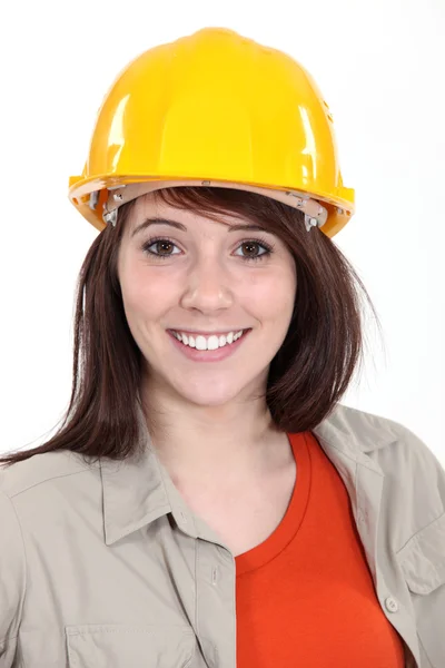 Genç kadın inşaat işçisi — Stok fotoğraf