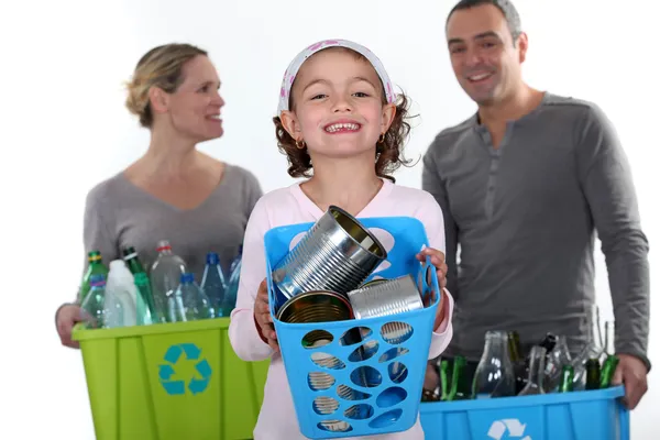 Girl and parents recycling — Stock Photo, Image