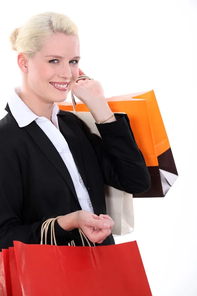 Mujer joven de compras — Foto de Stock