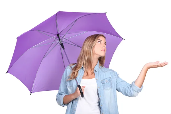 Girl with a purple umbrella — Stock Photo, Image