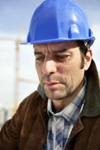 Building constultant on site — Stock Photo, Image