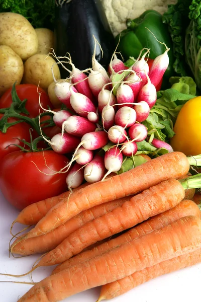 Radishes and other vegetables — Stock Photo, Image