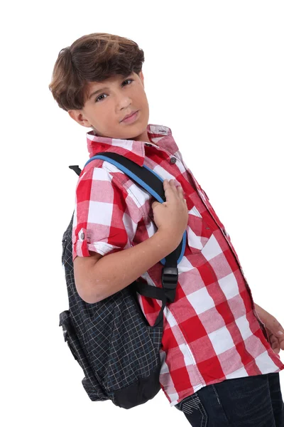 Perfil tiro de menino com mochila — Fotografia de Stock