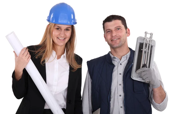 Builder och arkitekt stod tillsammans — Stockfoto