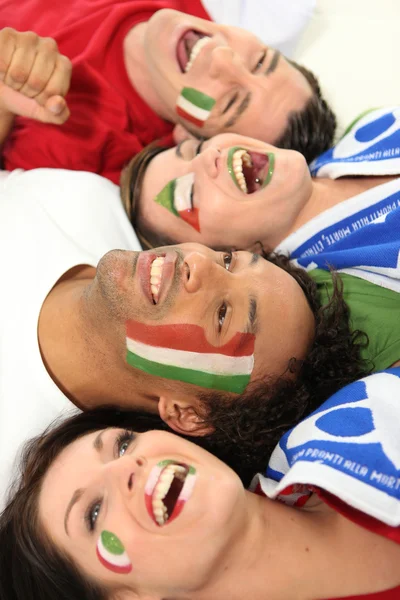 Italia partidarios gritando — Foto de Stock