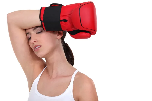 疲れ女性ボクサー — ストック写真