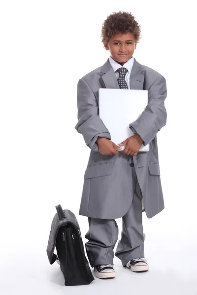 Niño pequeño vestido con traje de negocios — Foto de Stock
