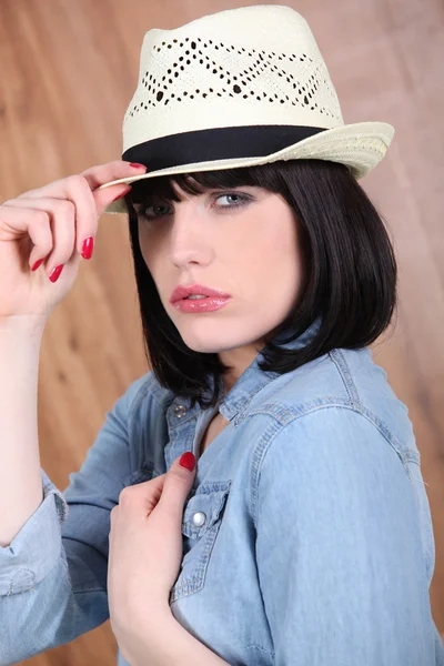 Brunette woman with hat — Stock Photo, Image