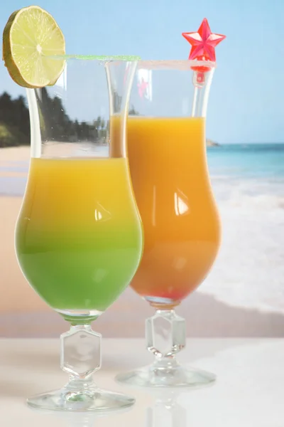 Dranken met fruit cocktail — Stockfoto
