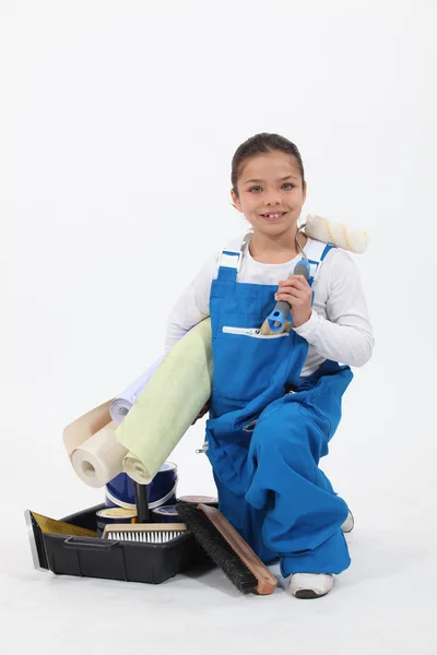 Menina vestida como pintor — Fotografia de Stock