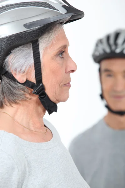 Older woman cyclist — Stock Photo, Image