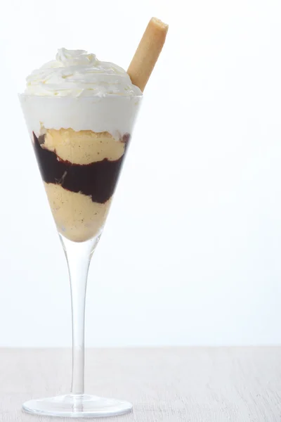 Crème glacée sundae en verre — Photo