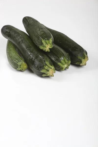 Studio shot of courgettes — Stock Photo, Image