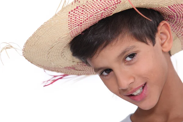 Retrato de niño con sombrero — Foto de Stock