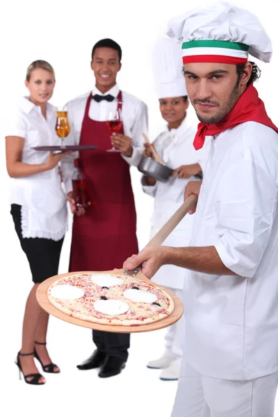 Pizzeria-Mitarbeiter — Stockfoto