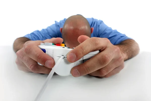 Homem com consola de jogos — Fotografia de Stock