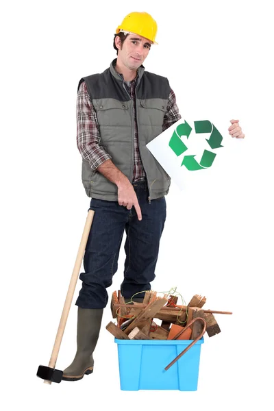Comerciante que promove a reciclagem — Fotografia de Stock