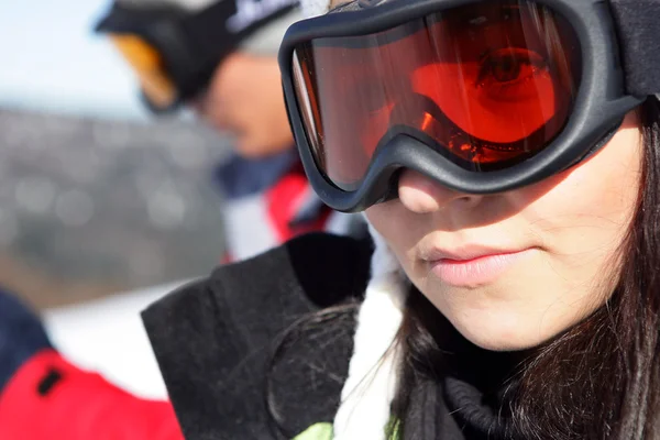 Cara feminina com máscara de esqui — Fotografia de Stock