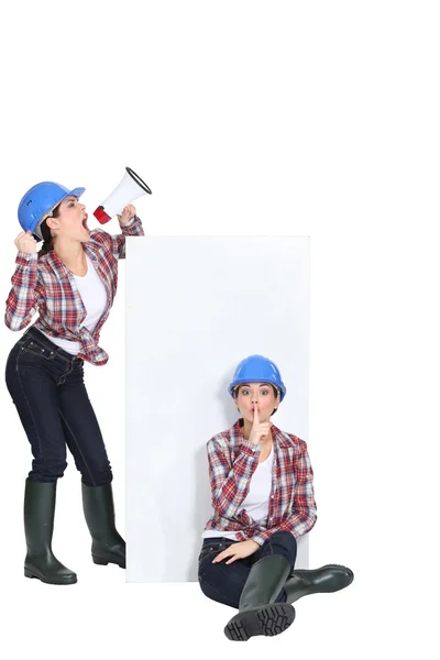 Fotomontage van vrouw bouwvakker gebaren — Stockfoto