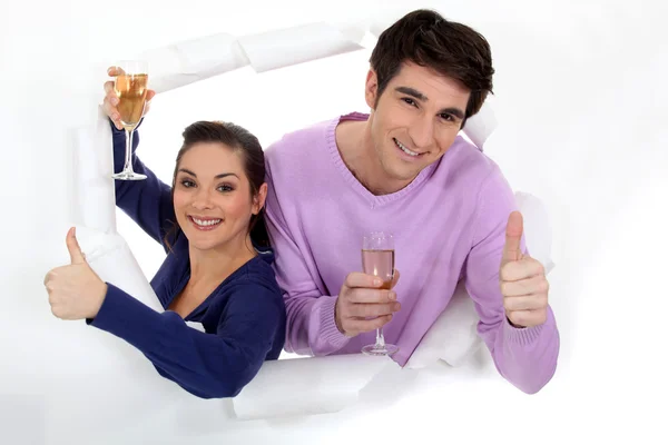 シャンパンを飲むカップル — ストック写真