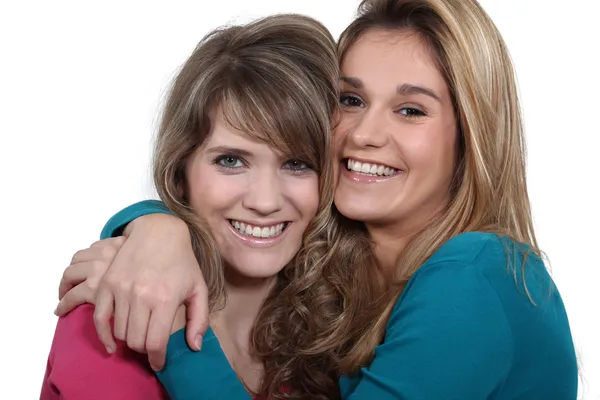 Two girlfriends embracing — Stock Photo, Image