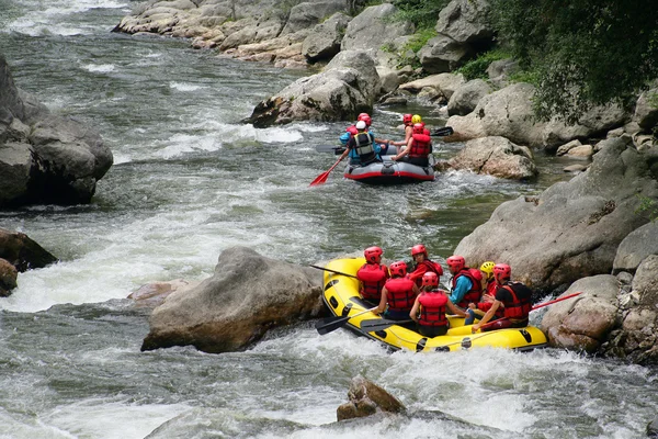 Rafting down a river — Stock Photo, Image