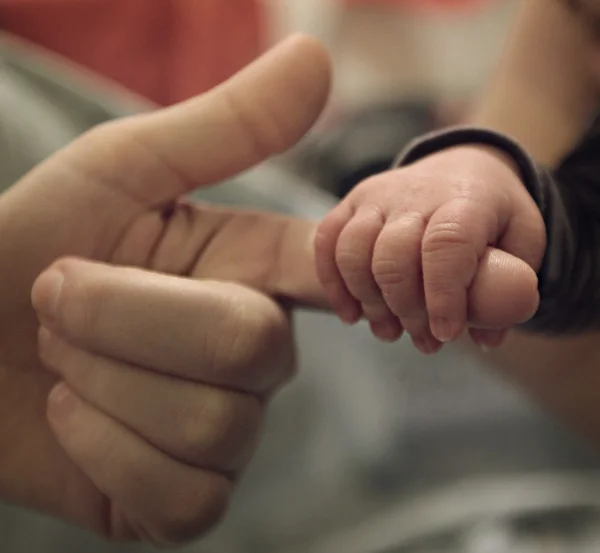 赤ちゃんの手 — ストック写真