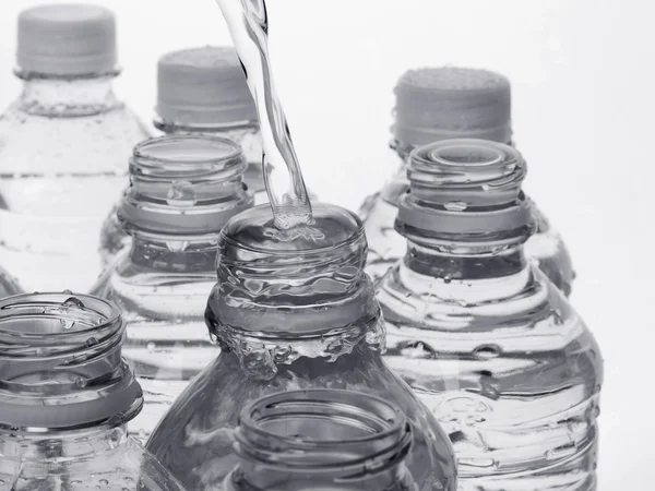 Вода в пляшках — стокове фото