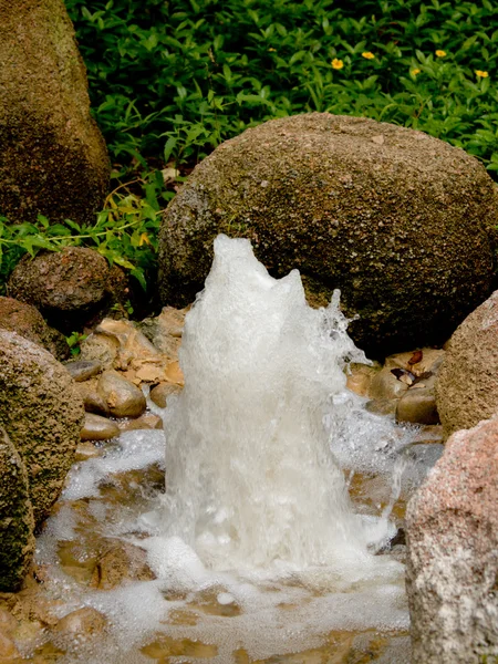 Fuente de agua o manantial —  Fotos de Stock