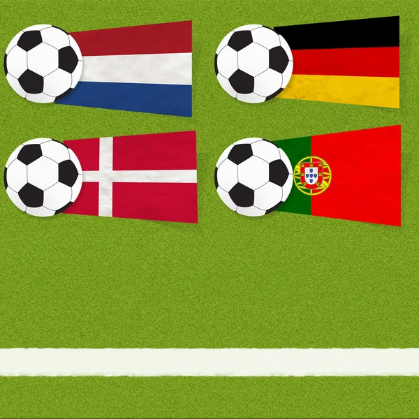 Fotball med plastflagg på gressbakgrunn – stockfoto