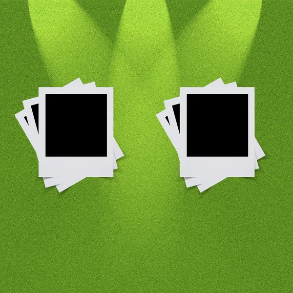 Etykieta kij na tle zielonej trawie — Zdjęcie stockowe
