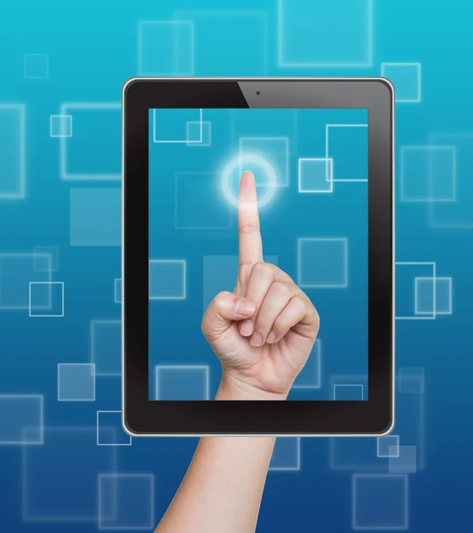 Ruka tlačí tabletu na prázdné rozhraní dotykové obrazovky — Stock fotografie