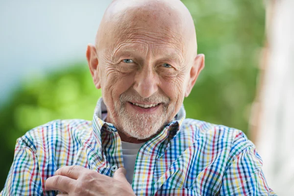 Portret van een oudere man — Stockfoto
