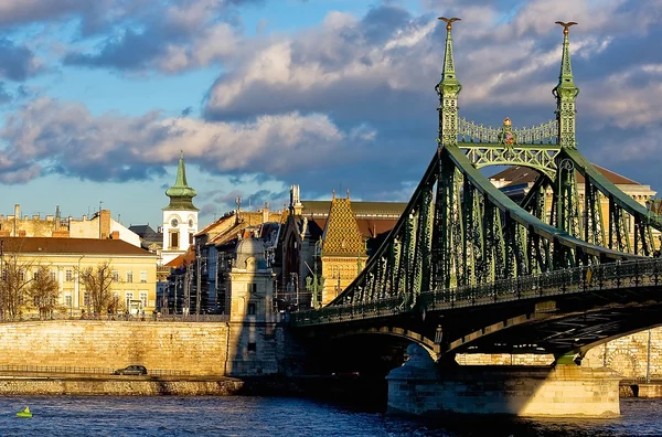 THRE Франца-Йосифа мосту в Будапешті — стокове фото