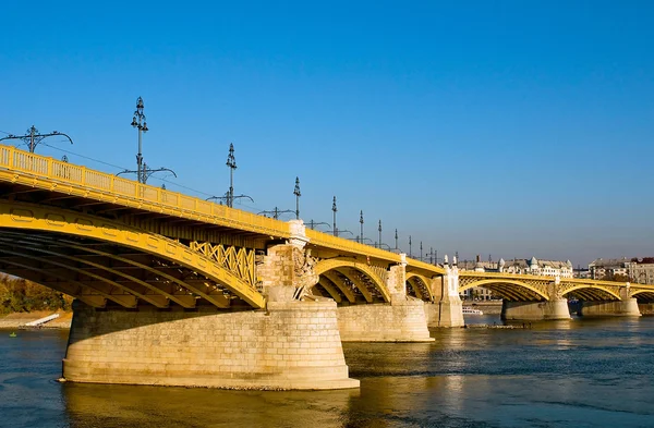布达佩斯的Margaret Bridge — 图库照片