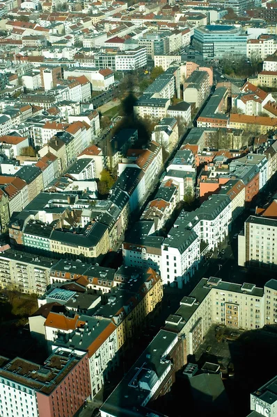 Тени Берлинской телебашни — стоковое фото