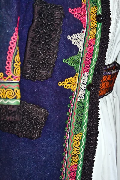 传统的罗马尼亚民间服饰 3 — 图库照片
