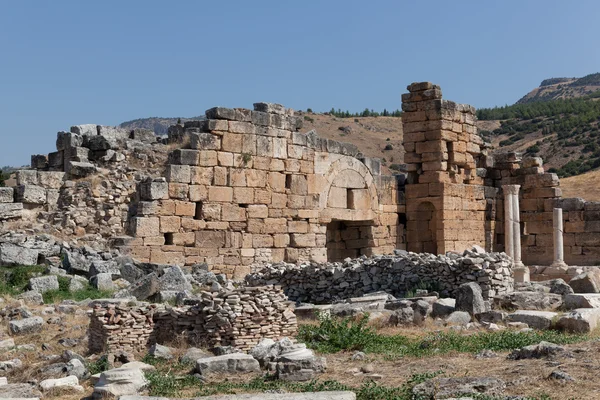 As antigas ruínas de Hierápolis. Turquia — Fotografia de Stock