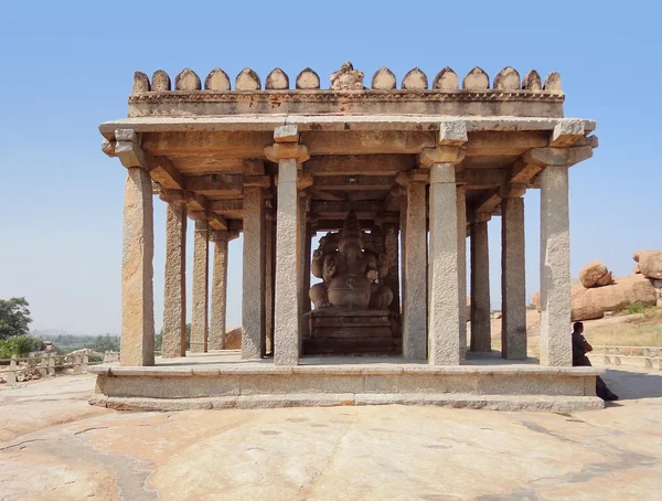 Ганеша храму Kadalekalu в Vijayanagara — стокове фото