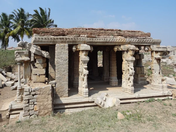 Tempio rimane intorno a Hampi — Foto Stock