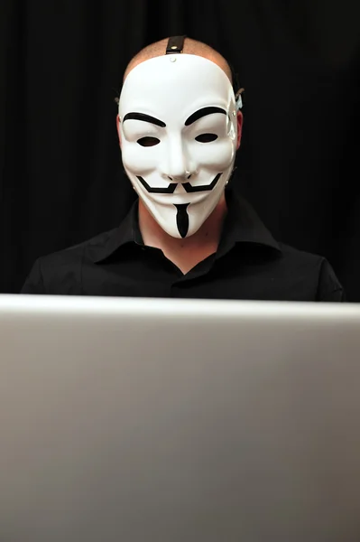 Hacher mit computer — Stockfoto