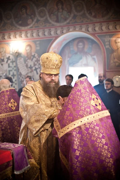 MOSCOW - MARCH 14: Orthodox liturgy with bishop Mercury in High — Stock Photo, Image