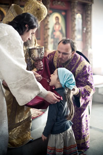 Moskova - 14 Mart: Ortodoks ayini ile Piskopos cıva yüksek — Stok fotoğraf