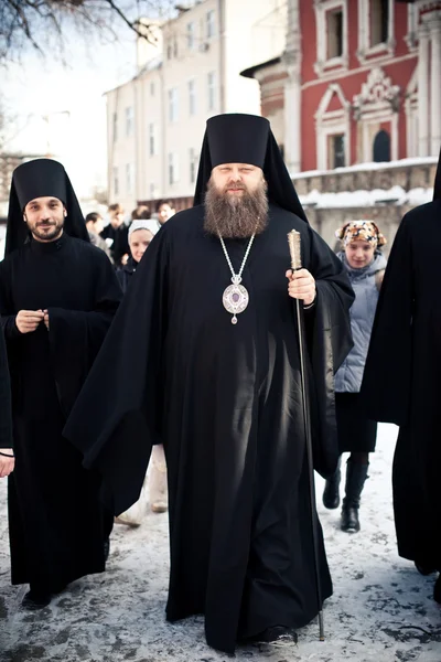 Moskou - 14 maart: Orthodoxe liturgie met bisschop kwik in High — Stockfoto