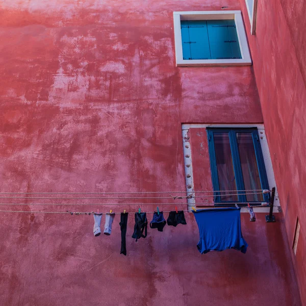 Prádlo na laně — Stock fotografie