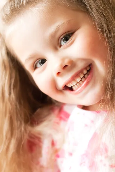 Closeup portrait of young girl — Stock Photo, Image
