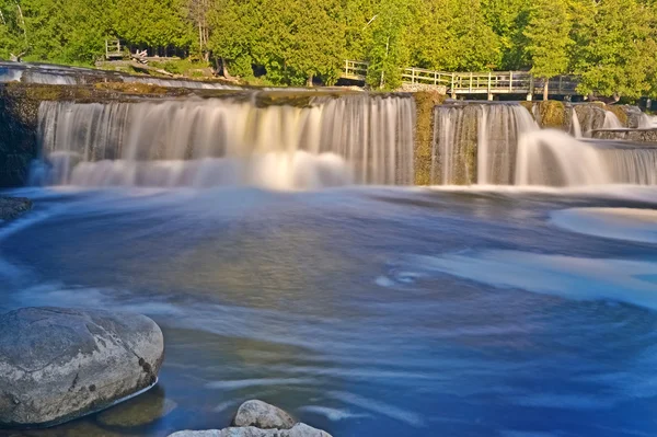 Sauble Falls em South Bruce Peninsula, Ontário, Canadá — Fotografia de Stock