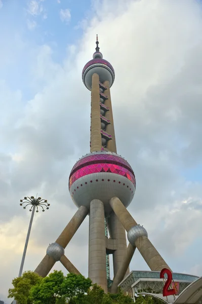 Oriental Pearl Tower a Shanghai, Cina — Foto Stock