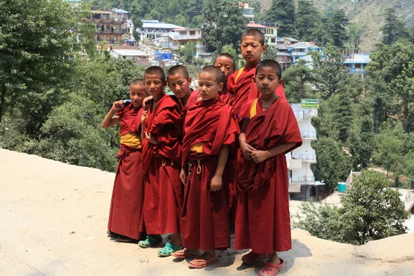 Jovens budistas, norte da Índia — Fotografia de Stock